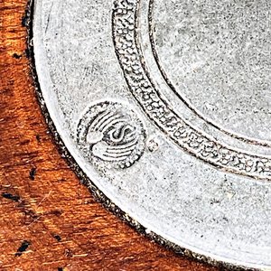 Dos Centros de Mesa en Madera y Peltre - imagen 4