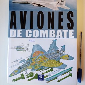 Lote siguiente: Libro "Aviones de Combate" con Ilustraciones Detalladas