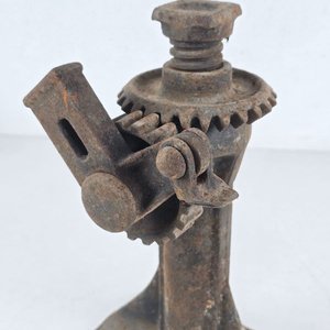 Gato Mecánico Antiguo para Vehículos - imagen 3