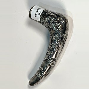 Cabo de Bastón en Plata con Decoración Floral y Figuras - imagen 4