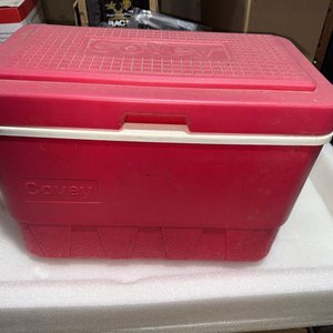Conservadora Cobey Grande Roja con Manijas Usada - imagen 2