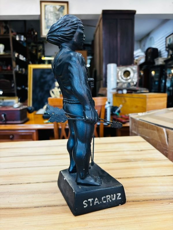 Estatua de indígena en cerámica - imagen 3