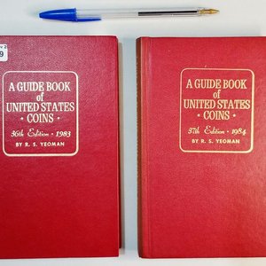 Lote siguiente: Catálogos "A Guide Book of United States Coins" 36ª y 37ª Edición (1983-1984)