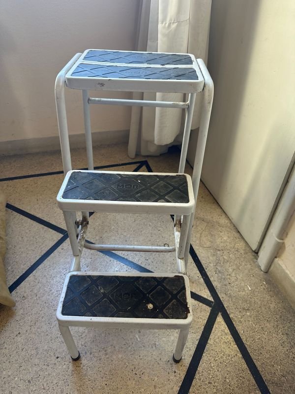 Item 896079 - Image 0