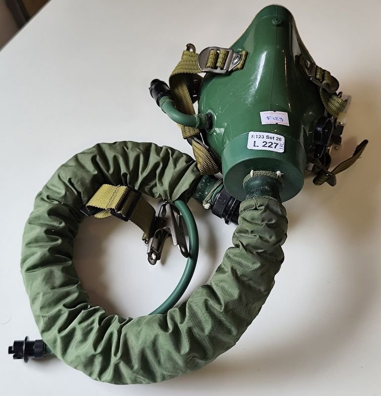 Mascarilla de Oxígeno para Piloto Chino, Réplica KM5, Nueva