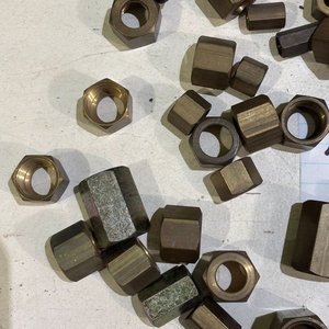 Lote de 60 Piezas de Bronce Variadas - imagen 2