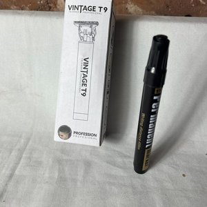 Lote siguiente: Patillera Vintage T9 Profesional Dorada con Accesorios