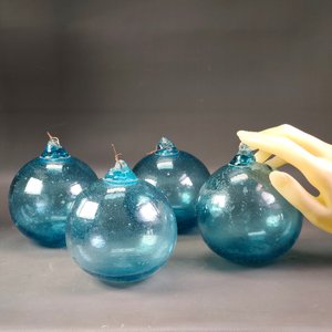 Cuatro Esferas Decorativas de Vidrio Soplado Gordiola Azul - imagen 3