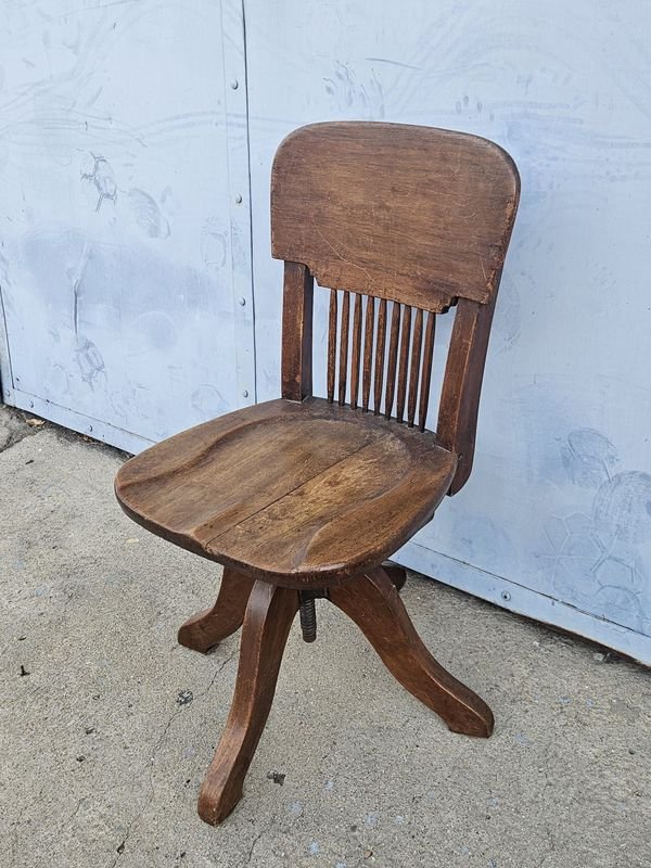 Silla giratoria antigua en madera - imagen 4