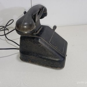 Teléfono Antiguo de Mesa con Manivela Lateral - imagen 4