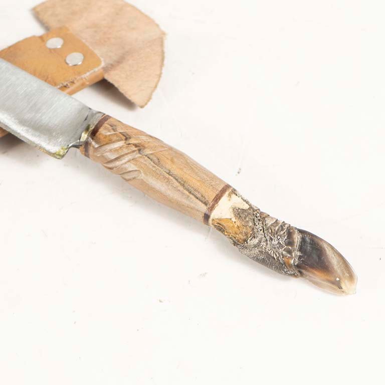 Cuchillo mango madera y garra hoja Tandil - imagen 2