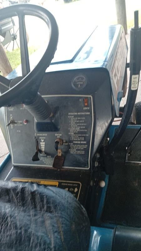 Tractor corta cesped Ford en venta