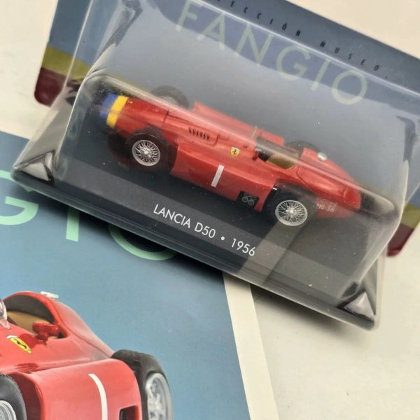 Réplica Lancia D50 1956 Juan Manuel Fangio Colección - imagen 1