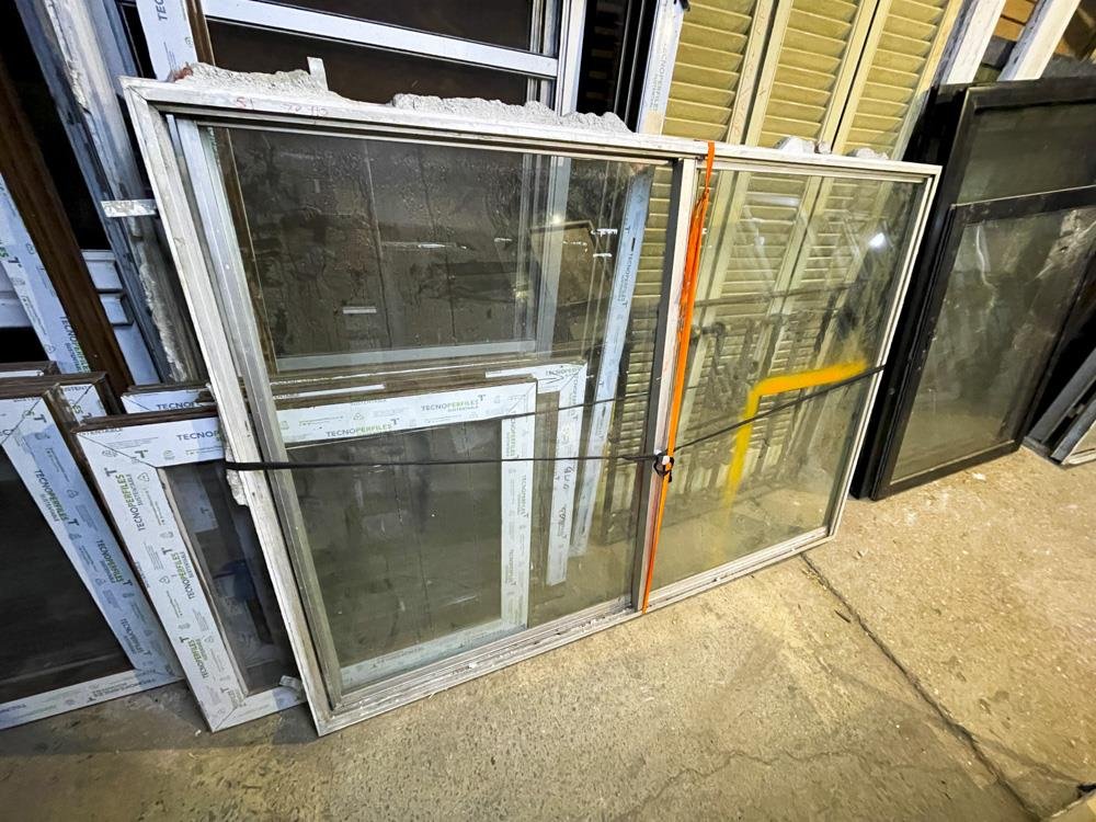 Ventana corrediza de aluminio y vidrio, 2 hojas, 130x180 cm