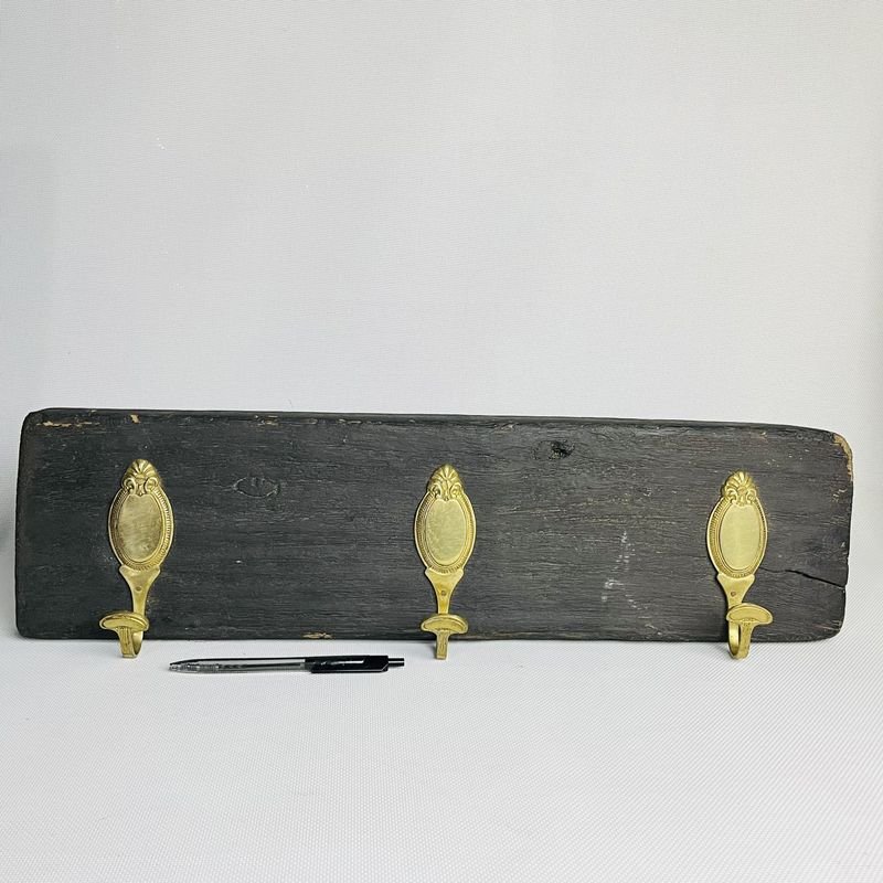 Perchero rústico de madera y bronce para decoración - imagen 4