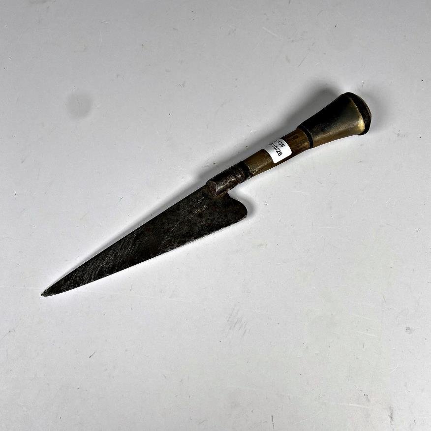 Cuchillo de Acero La Mulita con Cabo de Guampa