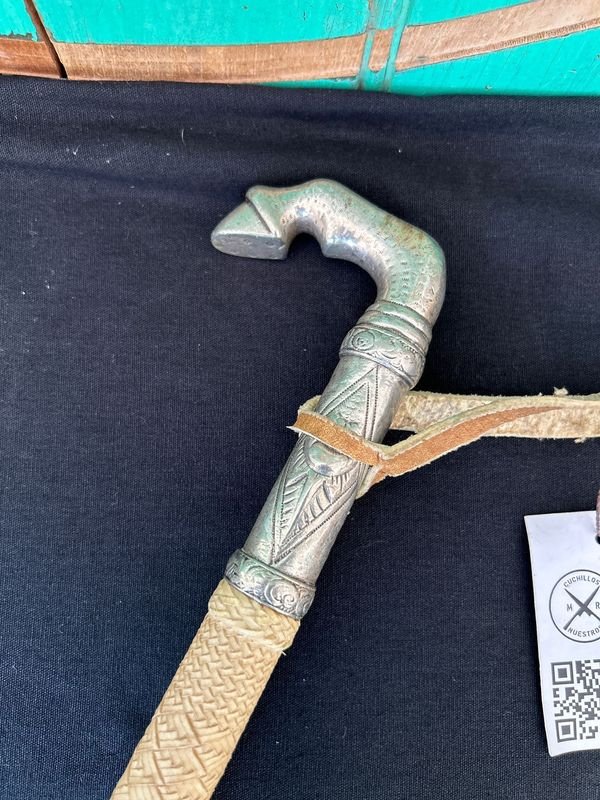 Rebenque para de caballo metal blanco tremendo trabajo tiento fino - imagen 2
