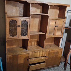 Mueble Modular de Madera con Estantes y Puertas - imagen 1