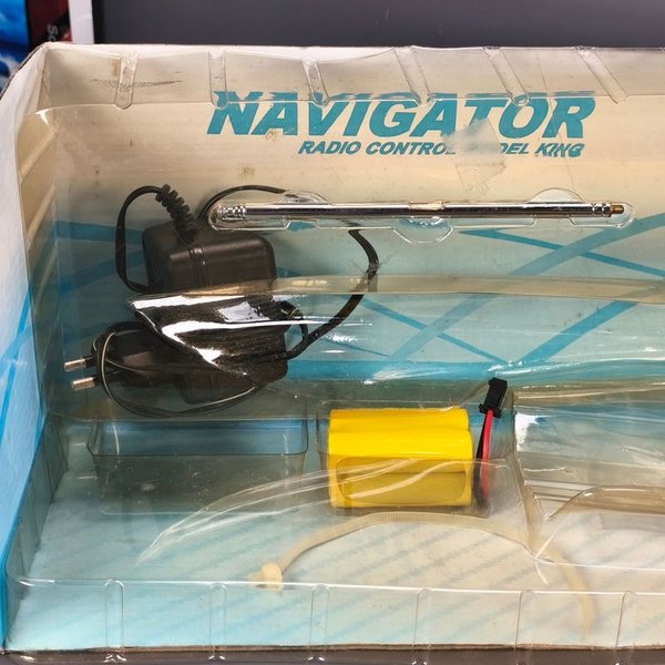 Lancha Favor Katana Sensesa Radio Control - imagen 4