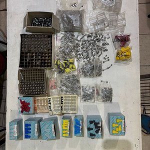 Lote de Lámparas, Portalámparas y Fusibles Varios - imagen 1