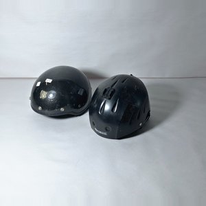 Lote anterior: Lote de 3 Cascos: 2 para Moto y 1 para Bicicleta