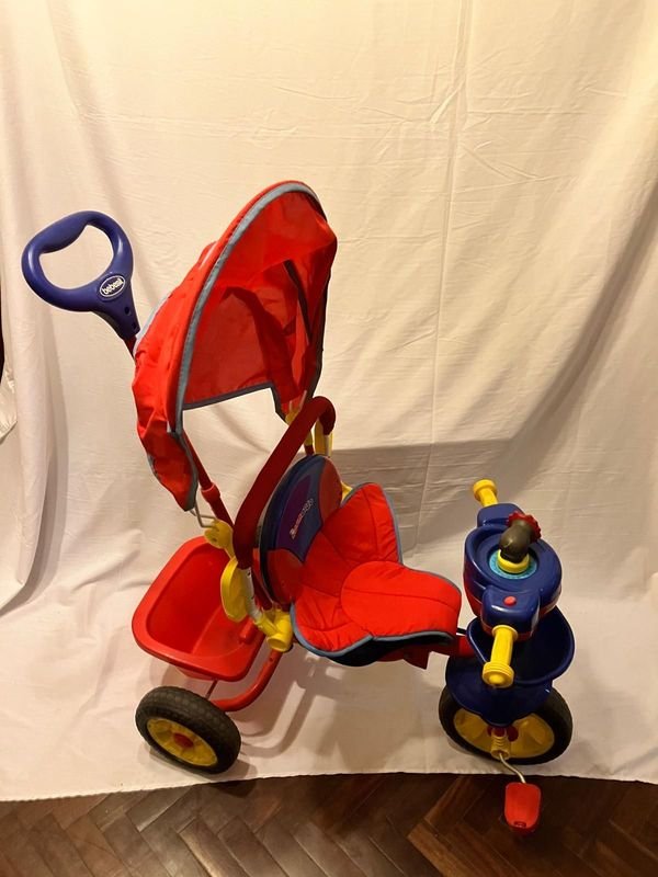 Triciclo Infantil Evolutivo Bebesit con Manija Guía y Capota Roja - imagen 1