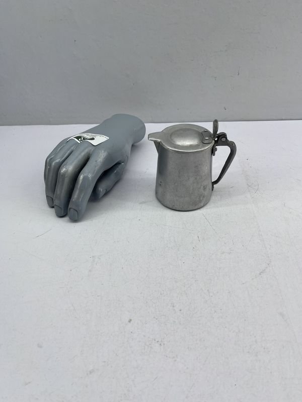 Lechera Antigua de Aluminio con Tapa