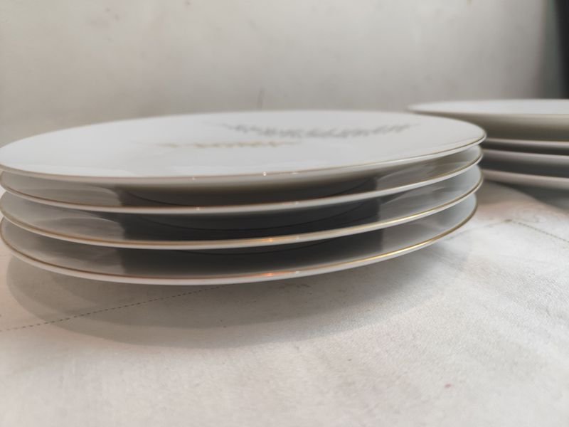 Platos de porcelana HUTSCHENREUTHER para cena - imagen 3