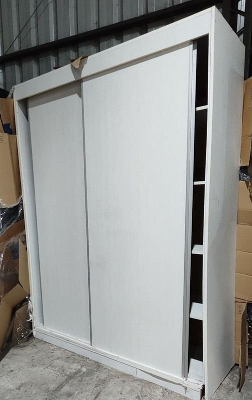 Placard Blanco Nuevo con Golpe - 2 Puertas Corredizas