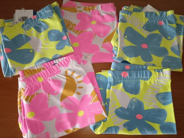 Lote de calzas y toallas estampadas para niñas - imagen 3