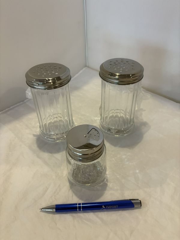 Lote anterior: 2 queseras y 1 salero para cocina