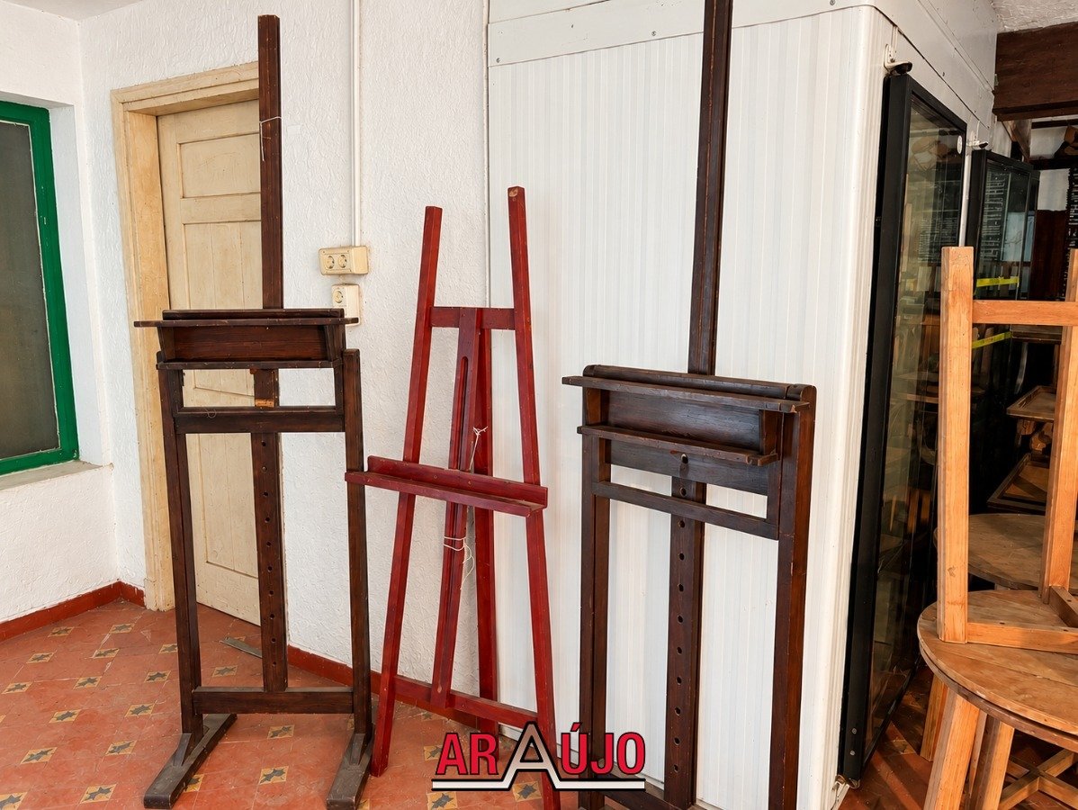 Lote de 3 Atriles de Madera para Restaurar