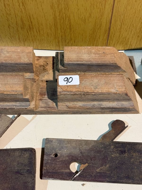 Lote de Cepillos de Carpintería y Accesorios de Madera