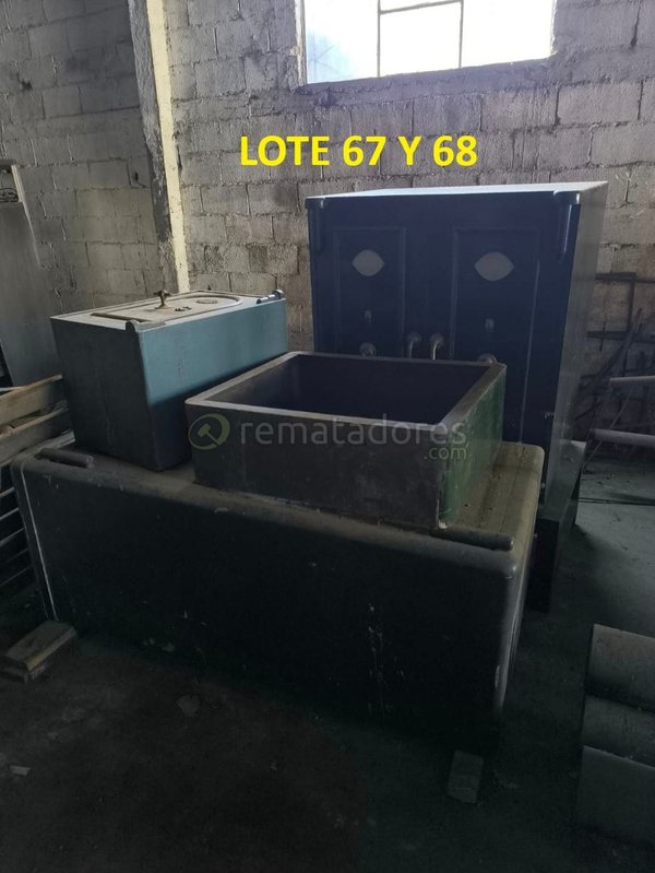 y 68: Cajas Fuertes Antiguas de Metal