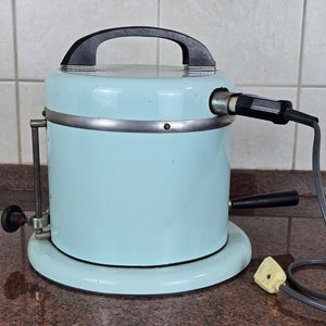 Churrasquita Eléctrica Metaloza Celeste Vintage - imagen 4