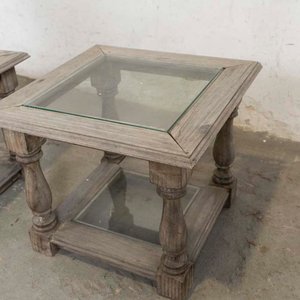 Par de Mesas Laterales de Madera con Tapa y Estante de Vidrio - imagen 3