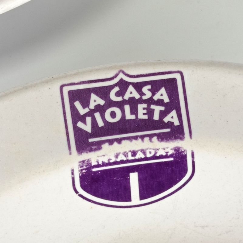 Platos de porcelana Olmos con logo de La Casa Violeta - imagen 2