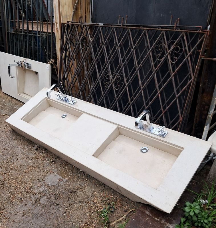 Mesada de Baño Doble con Grifería - 195x60cm