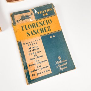 Tres Libros Antiguos: "Vida de Diego Lamas", "El Alma de la Raza", "Teatro de Florencio Sánchez" - imagen 3