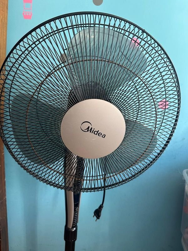Ventilador de pie Midea - imagen 2