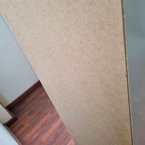L 989 - Moderna vitrina de exposición con puertas de vidrio y estantes internos, ideal para lucir objetos o vajilla (Medidas 60x49x156cm) - imagen 5