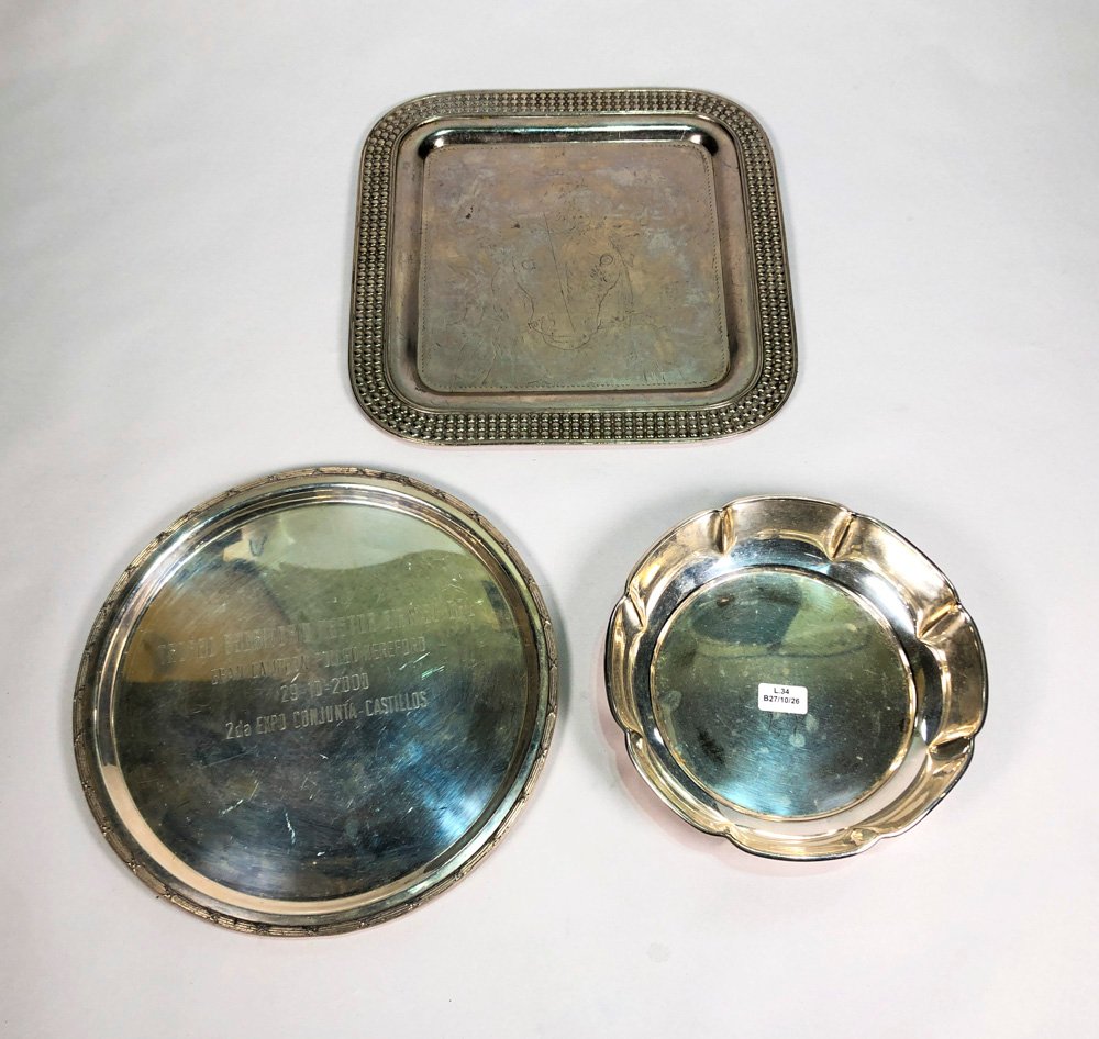 Lote de Tres Bandejas Metálicas Decorativas