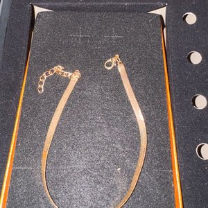 Lote anterior: Collar Dorado Estilo Serpiente - Joyería y Accesorios Varios Diseños