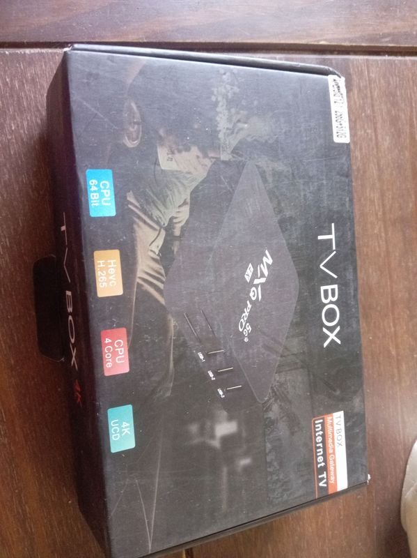 TV Box MXQ 5G 4K Pro Nuevo en Caja con Control Remoto y Accesorios