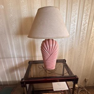 Lámpara de Mesa Torneada Rosa Estilo Moderno - imagen 2