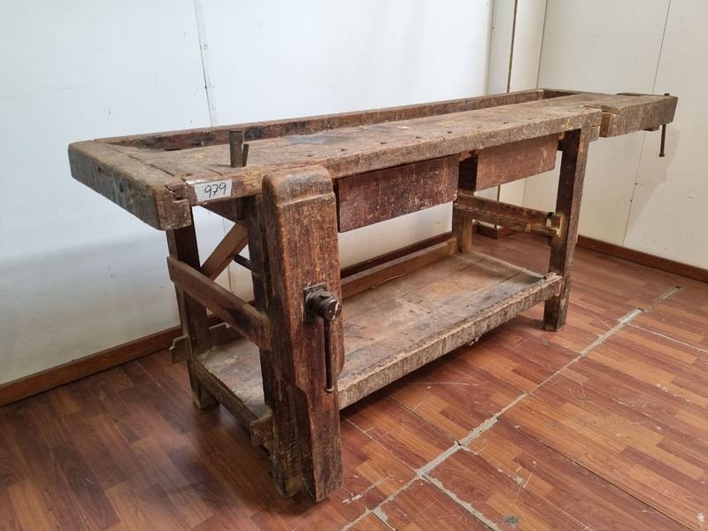 Item 898324 - Image 1