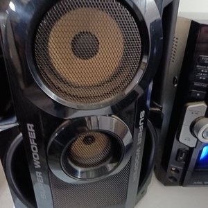 Equipo de Sonido Panasonic SA-AKX70 con Parlantes Super Woofer y Control Remoto - imagen 3