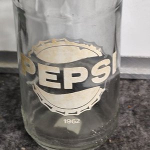Botella Conmemorativa Pepsi 30 Años "1962" Uruguay - imagen 2