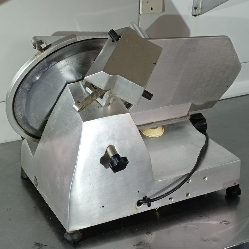 Cortadora de Fiambre marca Demet. - Equipamiento para el hogar - imagen 6