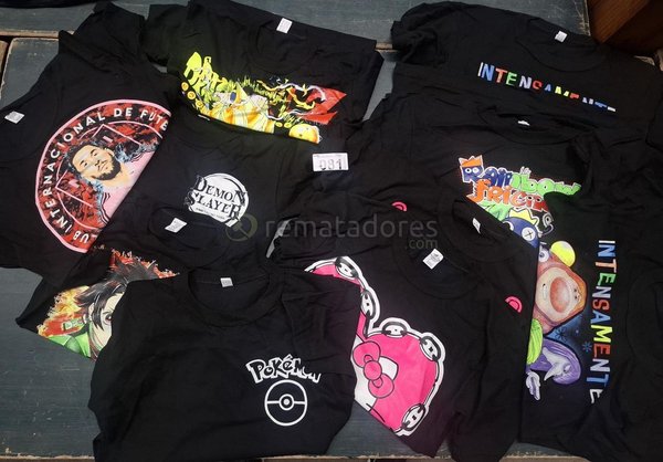 Lote de Remeras Negras con Estampados Divertidos y de Personajes